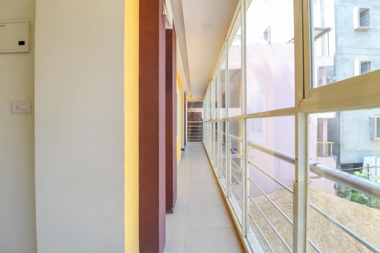 Hotel Oyo 36197 Royal Wood Bengaluru Zewnętrze zdjęcie