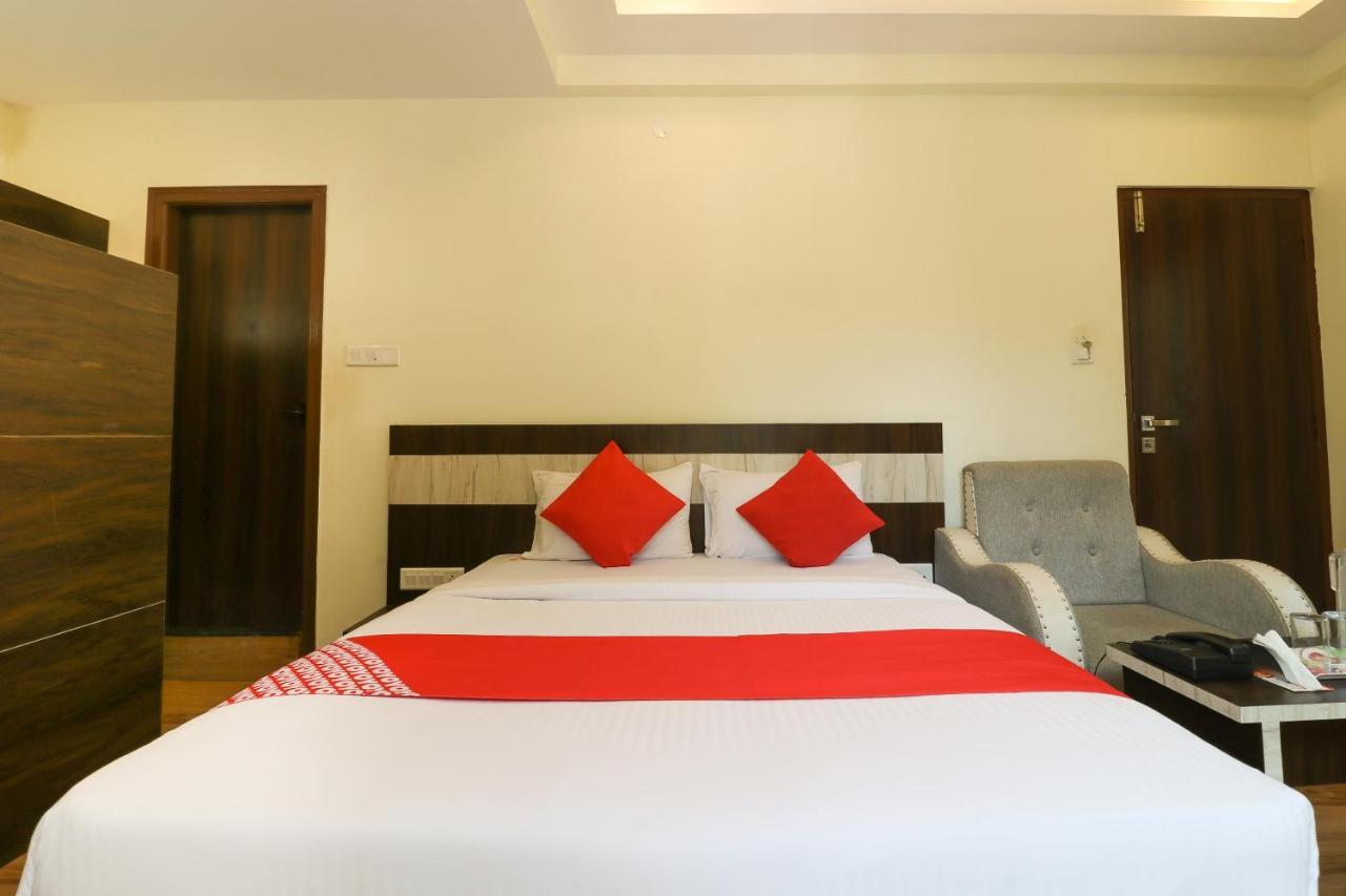 Hotel Oyo 36197 Royal Wood Bengaluru Zewnętrze zdjęcie
